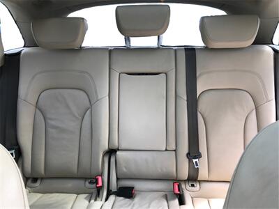 2010 Audi Q5 3.2 quattro Premium   - Photo 12 - Galloway, OH 43119