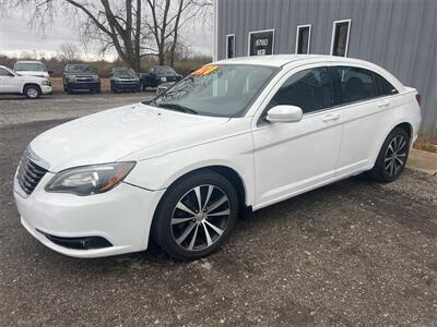 2014 Chrysler 200 Series Touring   - Photo 1 - Galloway, OH 43119