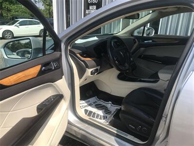 2015 Lincoln MKC   - Photo 9 - Galloway, OH 43119