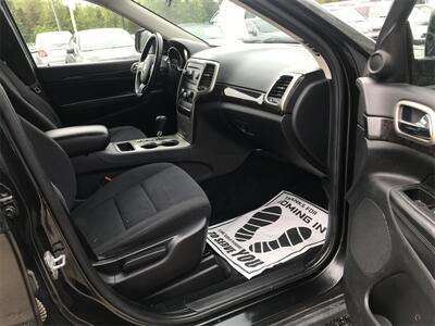 2012 Jeep Grand Cherokee Laredo   - Photo 13 - Galloway, OH 43119