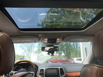 2012 Jeep Grand Cherokee Overland   - Photo 16 - Galloway, OH 43119