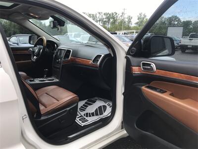 2012 Jeep Grand Cherokee Overland   - Photo 13 - Galloway, OH 43119