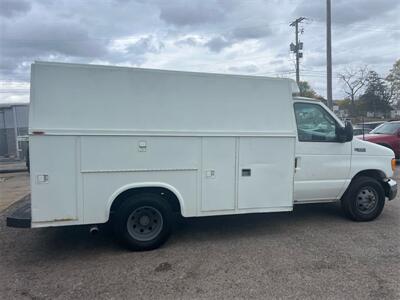 2005 Ford E-Series Van E-350 UTILITY VAN   - Photo 4 - Galloway, OH 43119