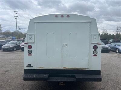 2005 Ford E-Series Van E-350 UTILITY VAN   - Photo 2 - Galloway, OH 43119