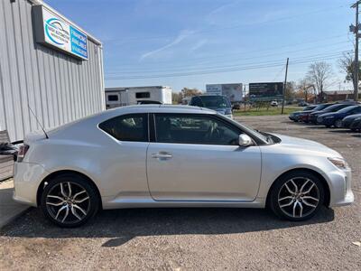 2014 Scion tC   - Photo 4 - Galloway, OH 43119