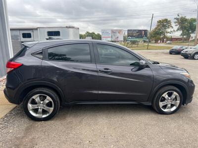 2017 Honda HR-V LX   - Photo 5 - Galloway, OH 43119