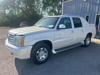 2003 Cadillac Escalade   - Photo 2 - Galloway, OH 43119