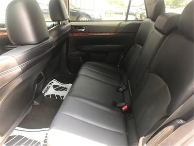 2011 Subaru Outback 2.5i Limited   - Photo 10 - Galloway, OH 43119
