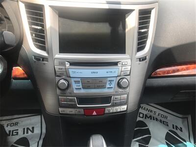 2011 Subaru Outback 2.5i Limited   - Photo 13 - Galloway, OH 43119