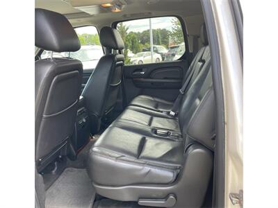 2013 Cadillac Escalade   - Photo 6 - Galloway, OH 43119