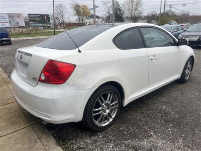 2005 Scion tC   - Photo 4 - Galloway, OH 43119