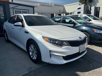 2016 Kia Optima LX   - Photo 2 - Bloomington, CA 92316