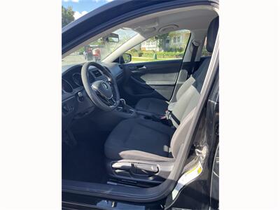 2015 Volkswagen Jetta S   - Photo 11 - Northridge, CA 91324