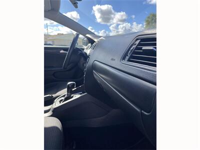 2015 Volkswagen Jetta S   - Photo 14 - Northridge, CA 91324