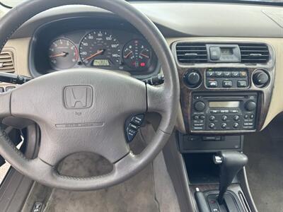 1999 Honda Accord EX   - Photo 13 - Northridge, CA 91324