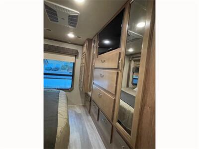 2020 Jayco Seneca 37 TS 37TS   - Photo 41 - Northridge, CA 91324