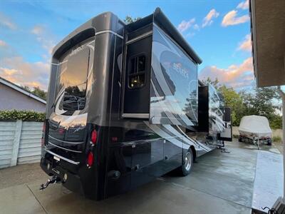 2020 Jayco Seneca 37 TS 37TS   - Photo 2 - Northridge, CA 91324