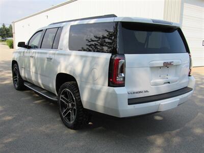2015 GMC Yukon XL SLE   - Photo 4 - Appleton, WI 54915