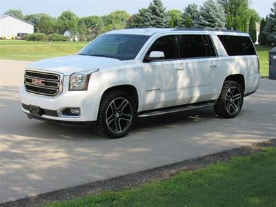 2015 GMC Yukon XL SLE   - Photo 6 - Appleton, WI 54915