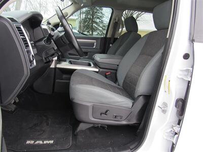 2018 RAM 2500 SLT - Photo 19 - Appleton, WI 54915