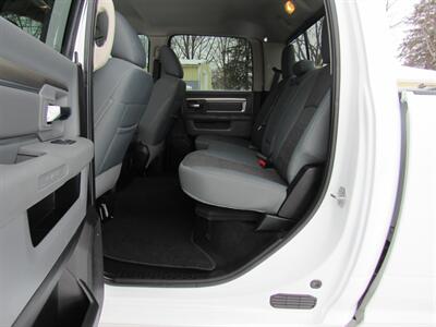 2018 RAM 2500 SLT - Photo 20 - Appleton, WI 54915