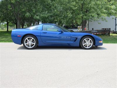 2002 Chevrolet Corvette   - Photo 9 - Appleton, WI 54915