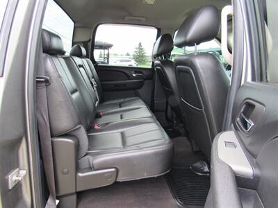 2013 Chevrolet Silverado 2500 LTZ   - Photo 13 - Appleton, WI 54915