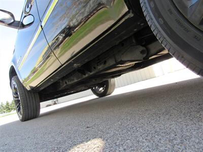 2010 Cadillac Escalade Premium   - Photo 9 - Appleton, WI 54915