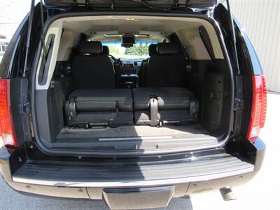 2010 Cadillac Escalade Premium   - Photo 22 - Appleton, WI 54915