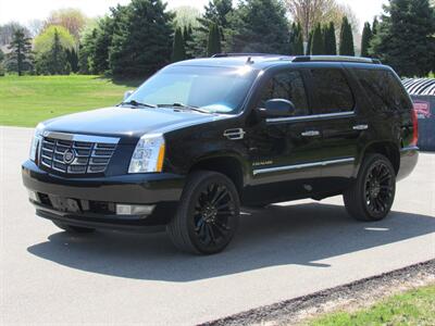 2010 Cadillac Escalade Premium   - Photo 5 - Appleton, WI 54915