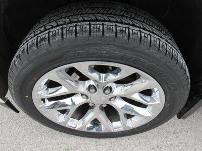 2016 GMC Yukon SLT   - Photo 9 - Appleton, WI 54915