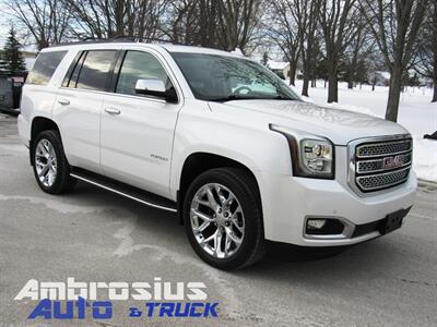 2016 GMC Yukon SLT   - Photo 2 - Appleton, WI 54915