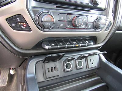 2015 GMC Sierra 2500 Denali   - Photo 17 - Appleton, WI 54915