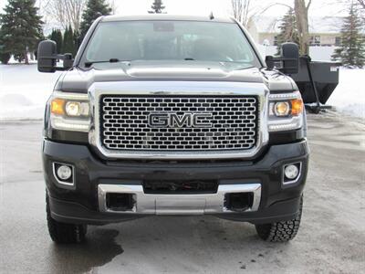2015 GMC Sierra 2500 Denali   - Photo 6 - Appleton, WI 54915