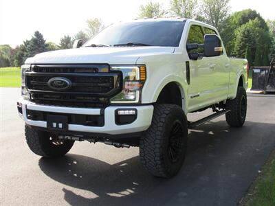 2022 Ford F-250 Super Duty Lariat   - Photo 3 - Appleton, WI 54915