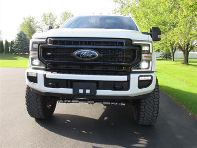 2022 Ford F-250 Super Duty Lariat   - Photo 6 - Appleton, WI 54915