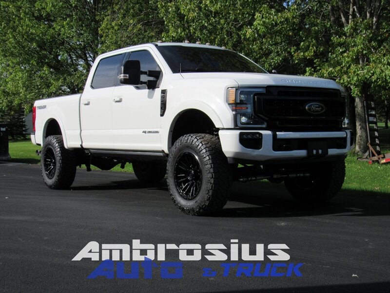 2022 Ford F-250 Super Duty Lariat   - Photo 1 - Appleton, WI 54915