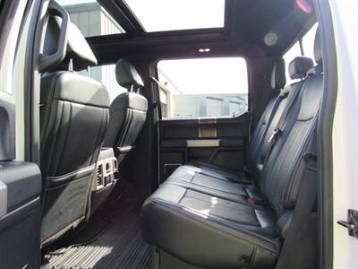 2022 Ford F-250 Super Duty Lariat   - Photo 15 - Appleton, WI 54915