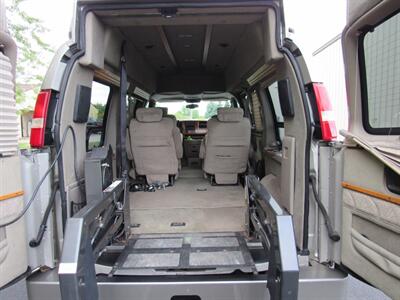 2004 Chevrolet Express 2500   - Photo 14 - Appleton, WI 54915