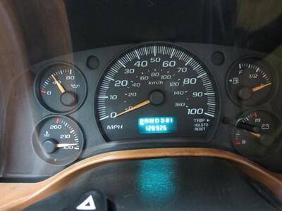 2004 Chevrolet Express 2500   - Photo 18 - Appleton, WI 54915