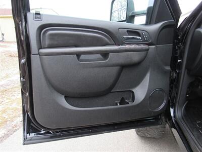2012 GMC Sierra 2500 Denali   - Photo 16 - Appleton, WI 54915