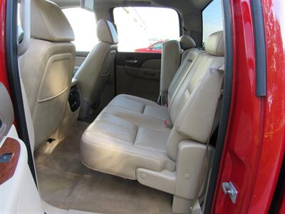 2007 GMC Sierra 1500 SLT SLT 4dr Crew Cab   - Photo 23 - Appleton, WI 54915