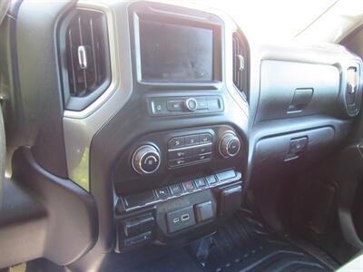 2021 Chevrolet Silverado 2500 Work Truck   - Photo 12 - Appleton, WI 54915