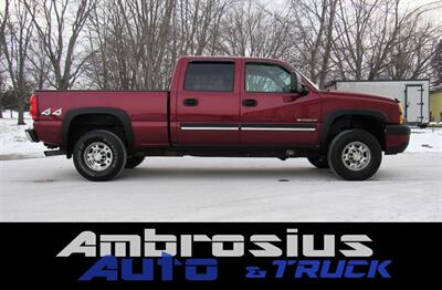 2006 Chevrolet Silverado 2500 LT1 LT1 4dr Crew Cab   - Photo 2 - Appleton, WI 54915