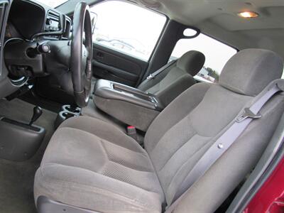 2006 Chevrolet Silverado 2500 LT1 LT1 4dr Crew Cab   - Photo 14 - Appleton, WI 54915