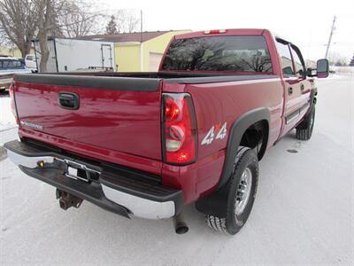 2006 Chevrolet Silverado 2500 LT1 LT1 4dr Crew Cab   - Photo 4 - Appleton, WI 54915