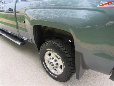 2015 Chevrolet Silverado 2500 LT   - Photo 8 - Appleton, WI 54915