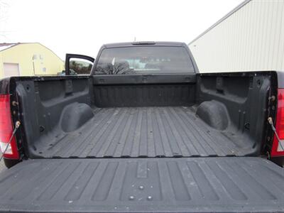 2008 GMC Sierra 2500 SLE2   - Photo 17 - Appleton, WI 54915