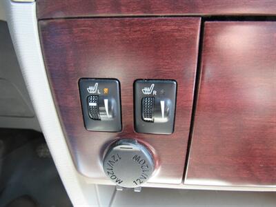 2014 Toyota Sienna XLE 8-Passenger   - Photo 23 - Appleton, WI 54915