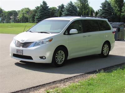 2014 Toyota Sienna XLE 8-Passenger   - Photo 4 - Appleton, WI 54915